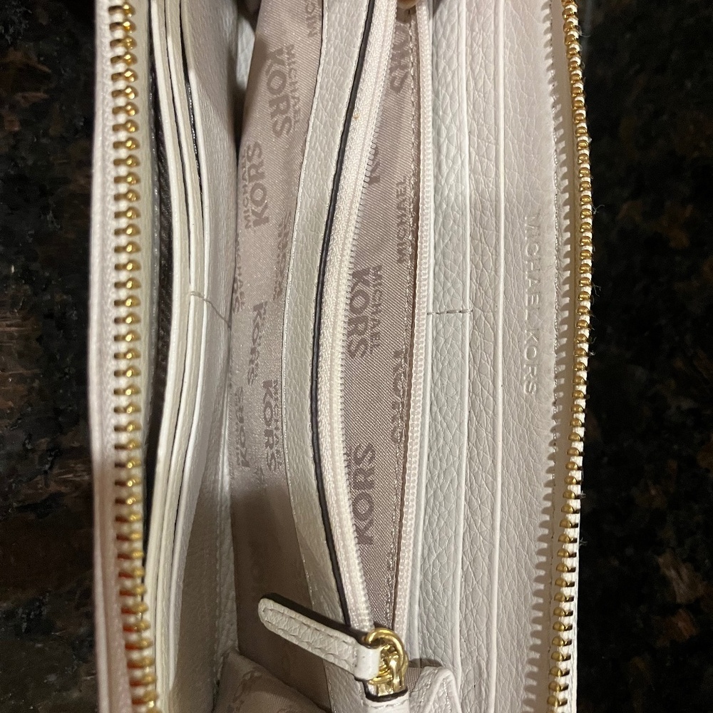 MICHAEL KORS Ivory Pebble Leather Continental Zip Around Wallet